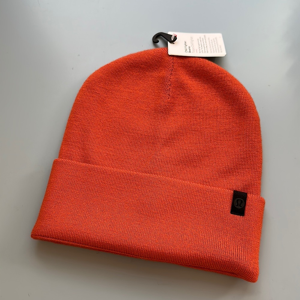 Lululemon chill fighter beanie